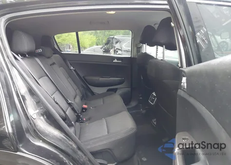 2017 Kia Sportage Lx z USA, uszkodzony, nr VIN KNDPMCAC4H7186822